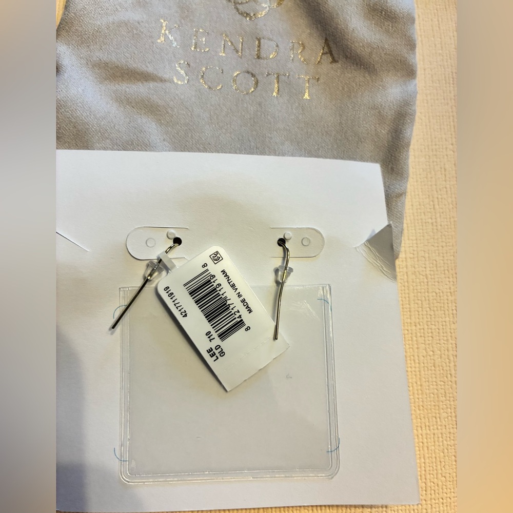 Kendra Scott Elegant Silver Earrings - Picture 3 of 4